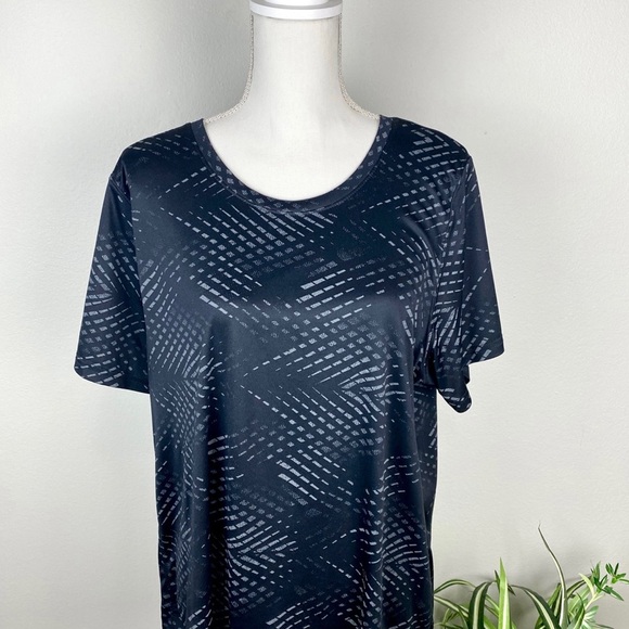 Be Inspired, Plus Size 2X Workout Activewear Top Black & Gray Scoop Neck EUC - Picture 2 of 7